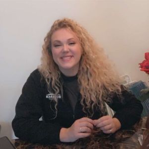 Meet your Posher, Stephanie